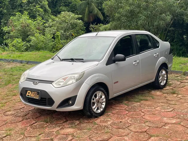 Carro Ford Fiesta Sedan 2011 1.6 (Flex)