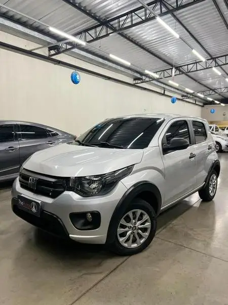 Carro Fiat Mobi 2025 Like 1.0