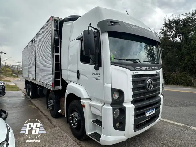Caminhão Volkswagen 30.330 2021 Constellation 8x2 2p (diesel)(E5)