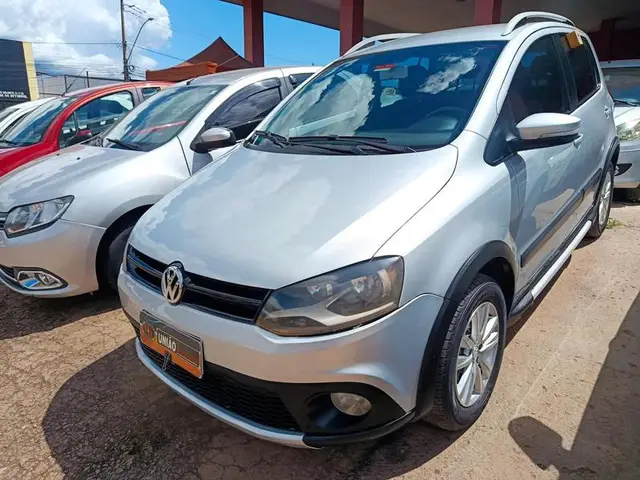 Carro Volkswagen CrossFox 2013 1.6 VHT (Flex)