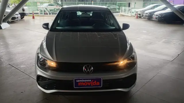 Carro Volkswagen Polo 2024 Track 1.0 Flex 12V 5p