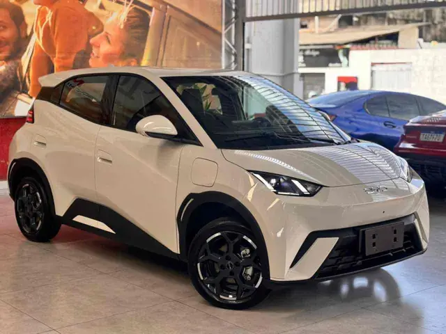 Carro BYD Dolphin Mini 2026 EV