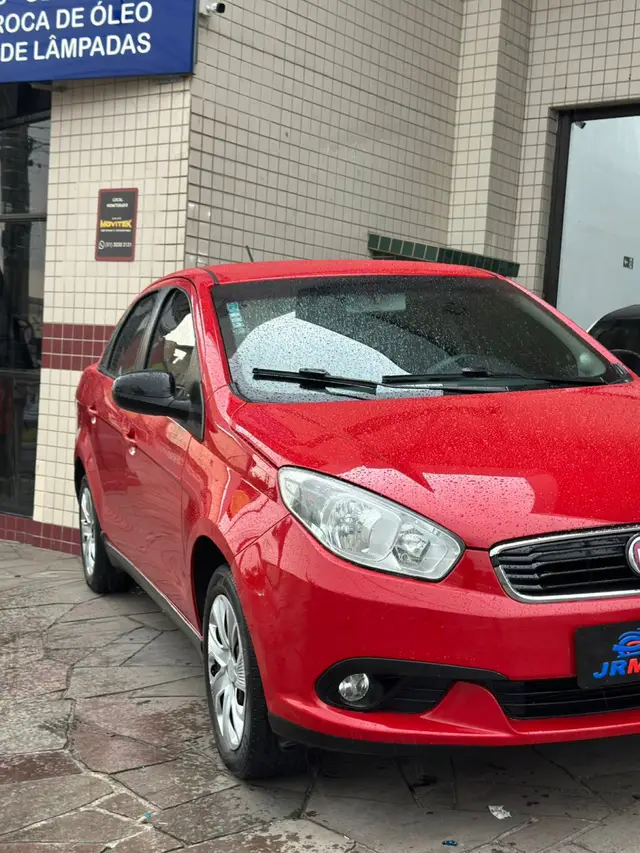 Carro Fiat Grand Siena 2018 Evo Attractive 1.4 8V (Flex)