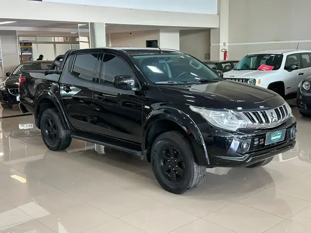 Carro Mitsubishi L200 Triton Outdoor 2021 GLS 2.4 Turbo AT 4X4