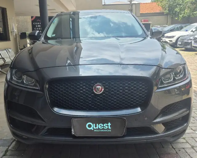 Carro Jaguar F-Pace 2017 2.0D Prestige 4WD