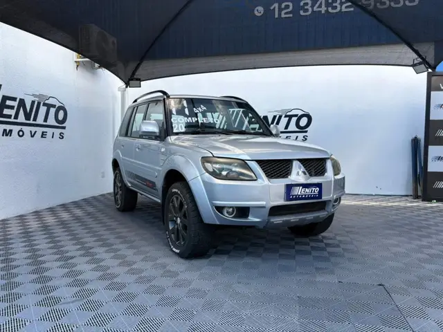 Carro Mitsubishi Pajero TR4 2011 2.0 16V (Flex)
