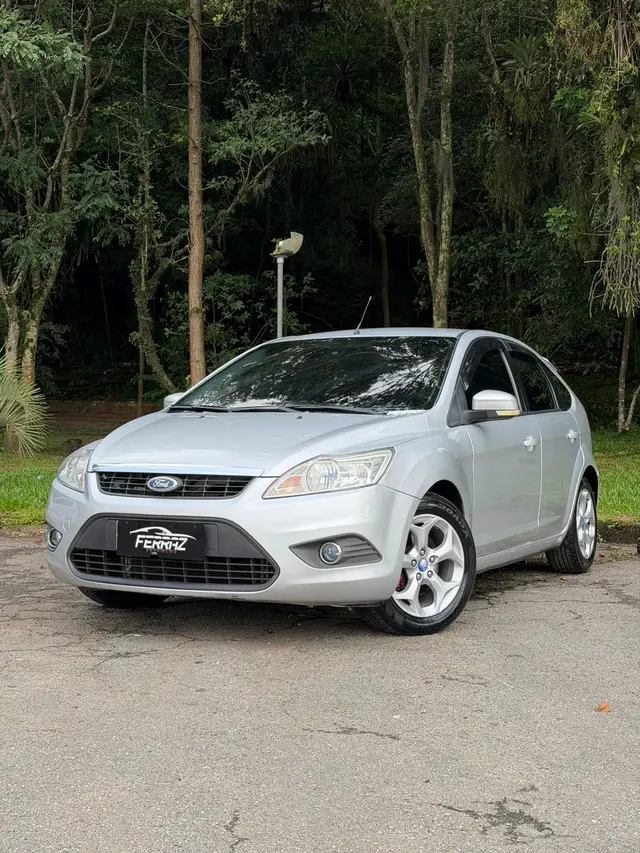 Carro Ford Focus Hatch 2012 2.0 16V Flex