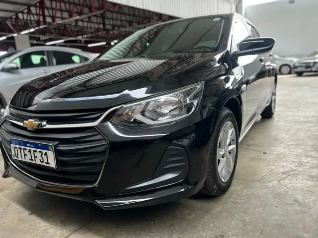 Carro Chevrolet Onix 2023 LT 1.0