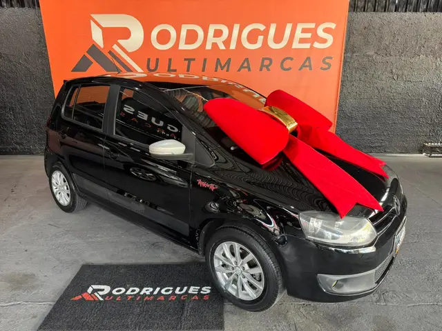 Carro Volkswagen Fox 2014 1.6 VHT Rock in Rio (Flex)