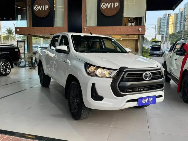 Carro Toyota Hilux Cabine Dupla 2021 STD Power Pack 2.8 TDI CD 4x4