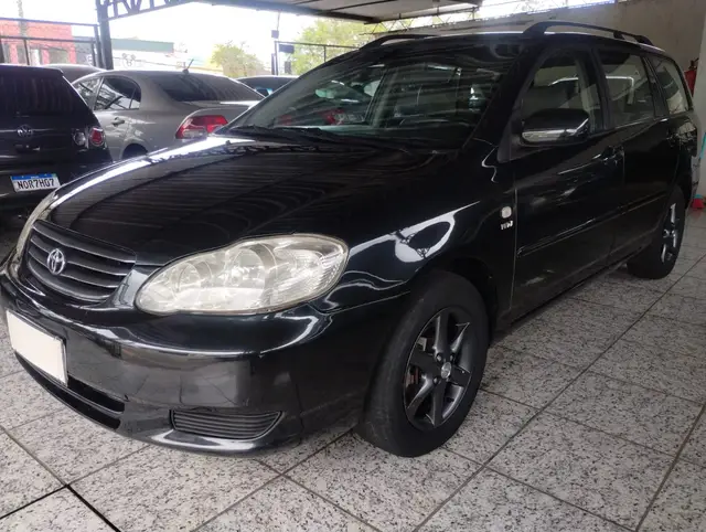 Carro Toyota Fielder 2005 1.8 16V (aut)