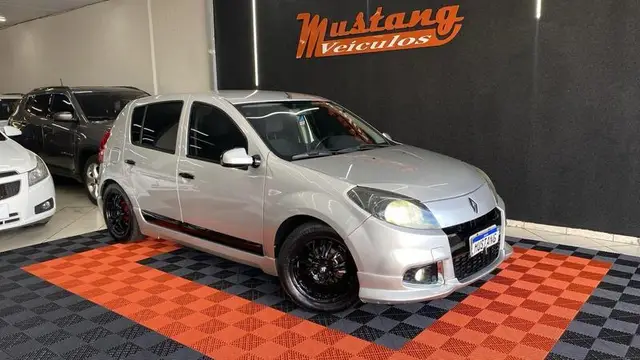 Carro Renault Sandero 2012 Expression 1.0 16V (flex)