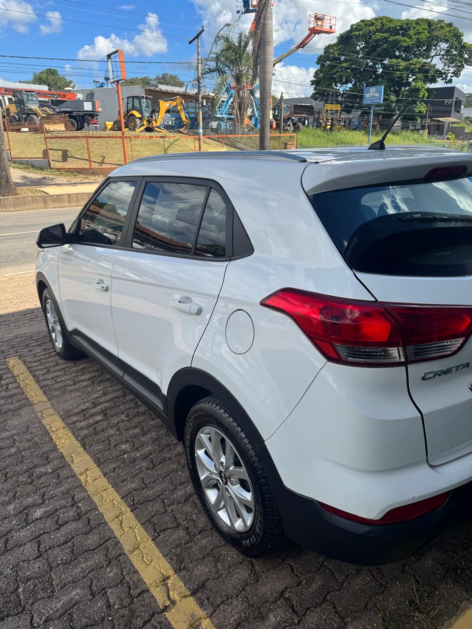 Hyundai-Creta-Action 1.6