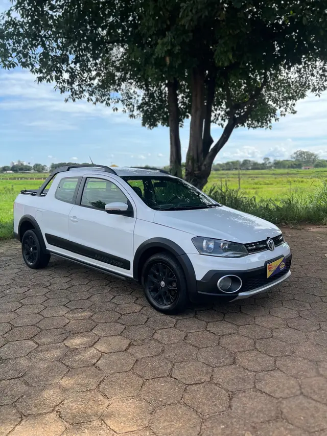 Carro Volkswagen Saveiro 2016 Cross 1.6 16v MSI CE (Flex)