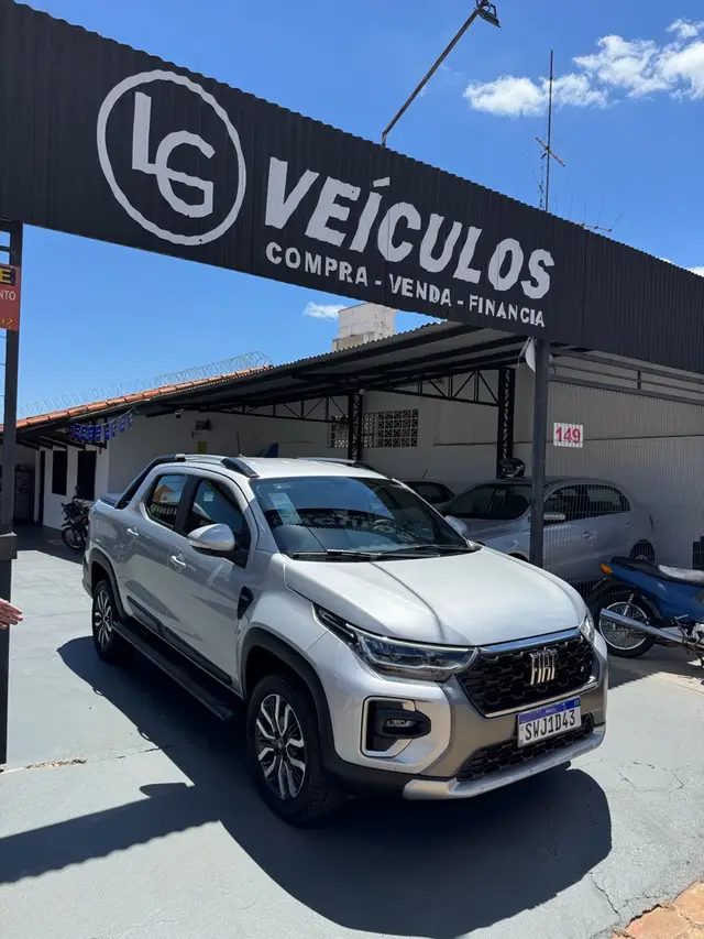 Carro Fiat Strada 2024 Ranch 1.0 Flex Turbo CD Aut.