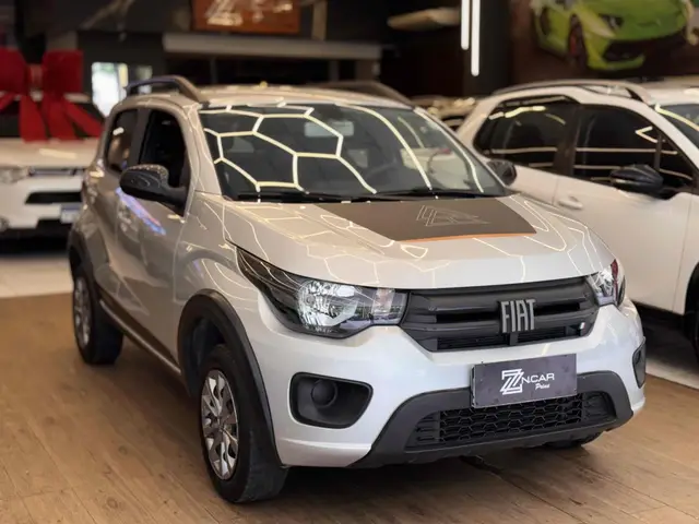 Carro Fiat Mobi 2024 Trekking 1.0