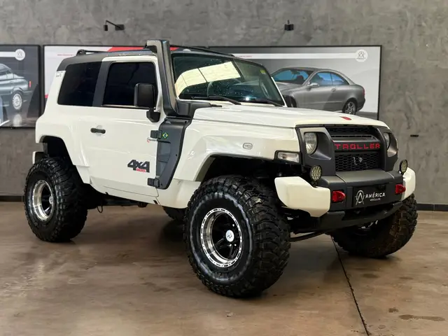 Carro Troller T4 2015 3.2 XLT Diesel