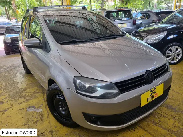 Carro Volkswagen Fox 2014 1.0 TEC (Flex) 4p