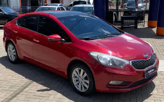 Carro Kia Cerato 2013 1.6 16V  Flex (Automatico)