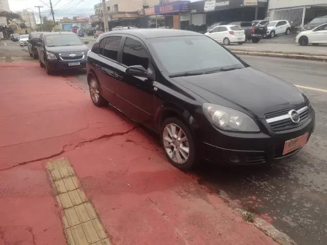 Carro Chevrolet Vectra GT 2009 -X 2.0 8V (Flex)