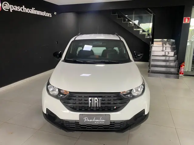 Carro Fiat Strada 2023 Endurance 1.4 Cabine Plus (Flex)