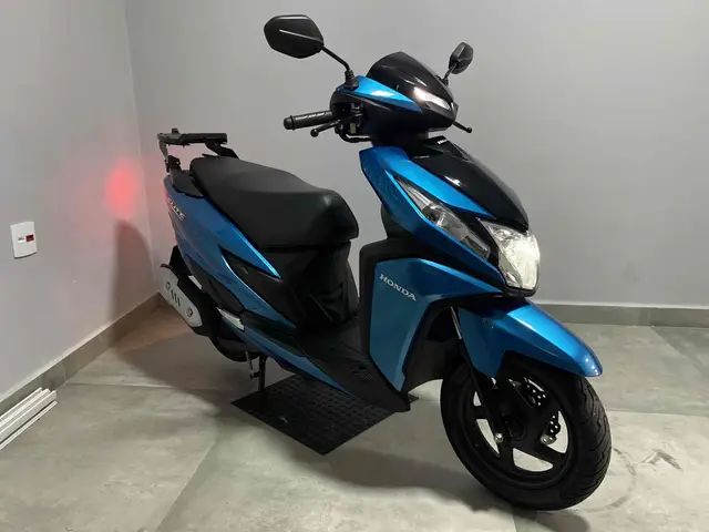 Moto Honda Elite 125 2025 CBS