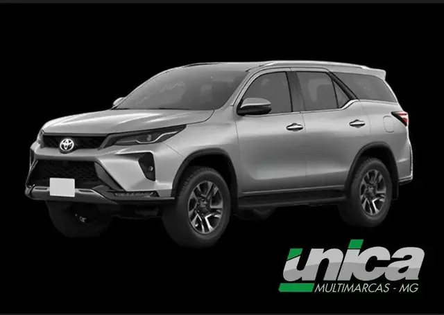 Carro Toyota SW4 2026 SRX Platinum 2.8 Turbodiesel 4x4 (Aut.) (7 Lugares)