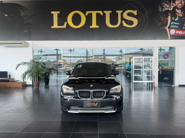 Carro BMW X1 2013 2.0 sDrive20i (Aut)