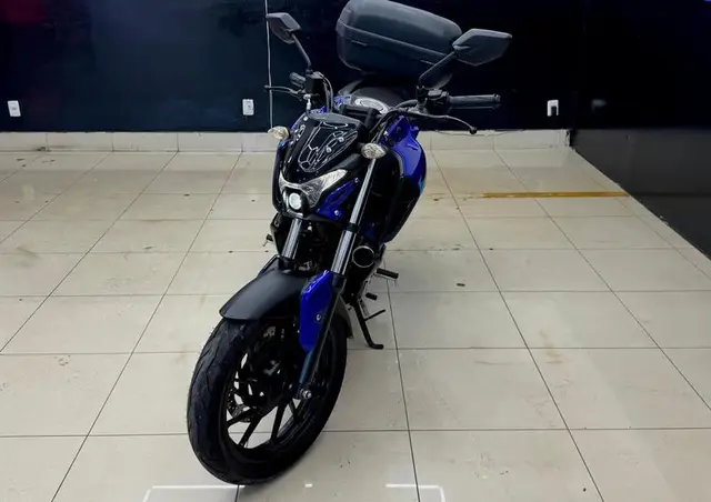 Moto Yamaha Fazer FZ15 2025 ABS