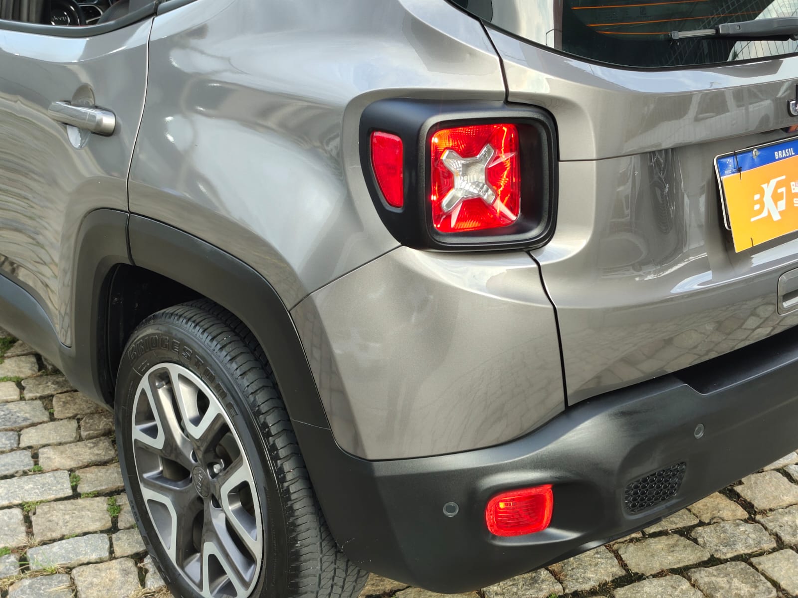 jeep renegade longitude 1.8 4x2 (aut) (flex)