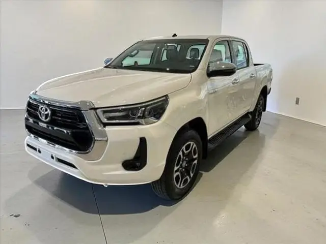 Carro Toyota Hilux Cabine Dupla 2026 SRV 4x4 2.8 Diesel