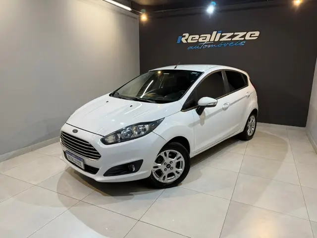 Carro Ford Fiesta Sedan 2016 TIT.Plus 1.0 12V EcoBoost Aut. 5p