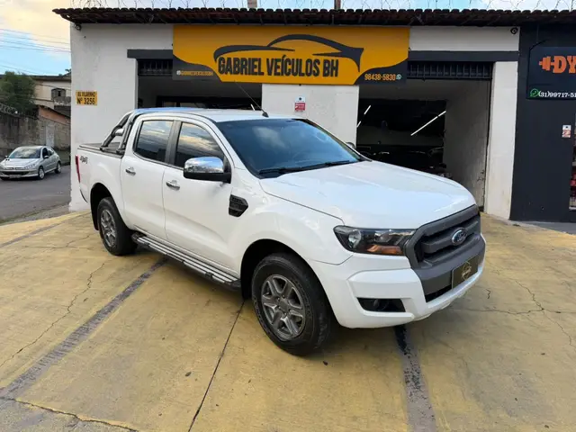 Carro Ford Ranger Cabine Dupla 2017 Ranger XLS 2.2 4x4 CD Diesel (Mec.)