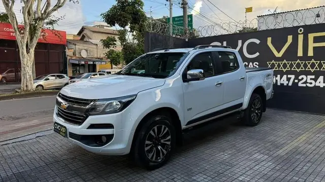 Carro Chevrolet S10 Cabine Dupla 2018 S10 2.5 ECOTEC SIDI LT 4WD (Cabine Dupla) (Aut)