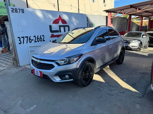 Carro Chevrolet Onix 2019 1.4 Activ SPE/4