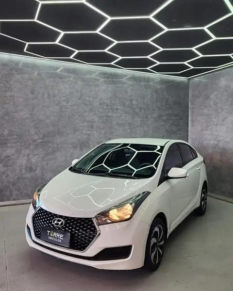 Carro Hyundai HB20S 2019 1.0 Unique (Flex)