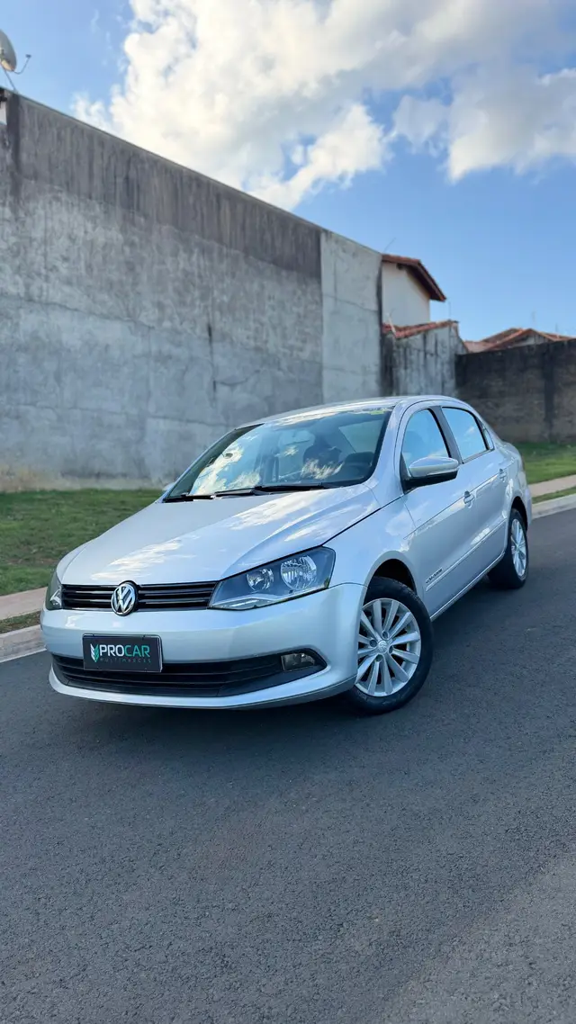 Carro Volkswagen Voyage 2015 1.0 TEC Comfortline (Flex)