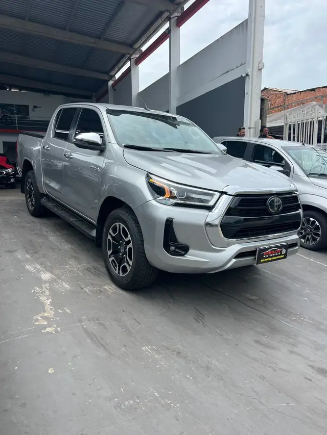 Carro Toyota Hilux Cabine Dupla 2021 SRX 2.8 TDI CD 4x4 (Aut)