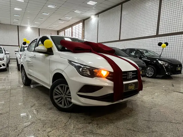 Carro Fiat Cronos 2023 Drive 1.0 (Flex) MT