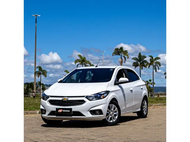 Carro Chevrolet Onix 2017 1.4 Activ SPE/4 (Aut)