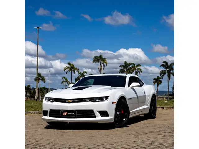 Carro Chevrolet Camaro 2014 SS 6.2