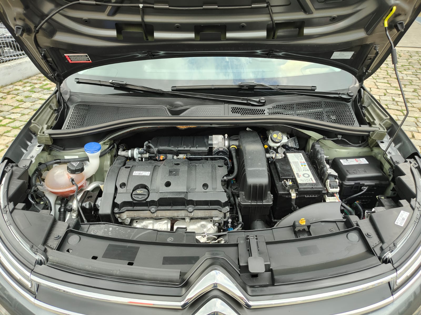 citroën c4 cactus 1.6  cactus shine (aut) (flex)