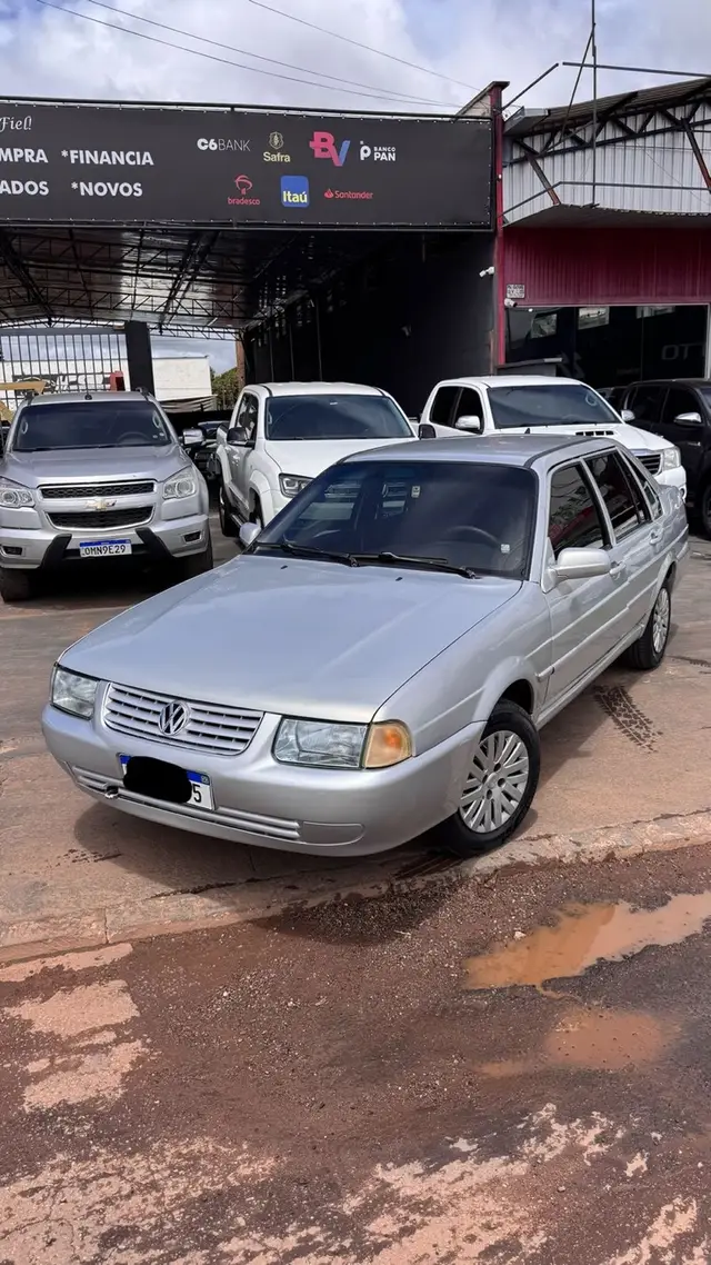 Carro Volkswagen Santana 2000 2.0 MI