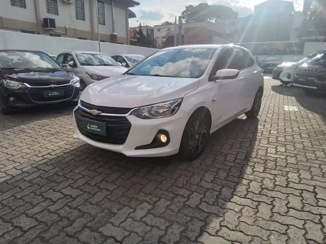 Carro Chevrolet Onix Plus 2025 LT 1.0