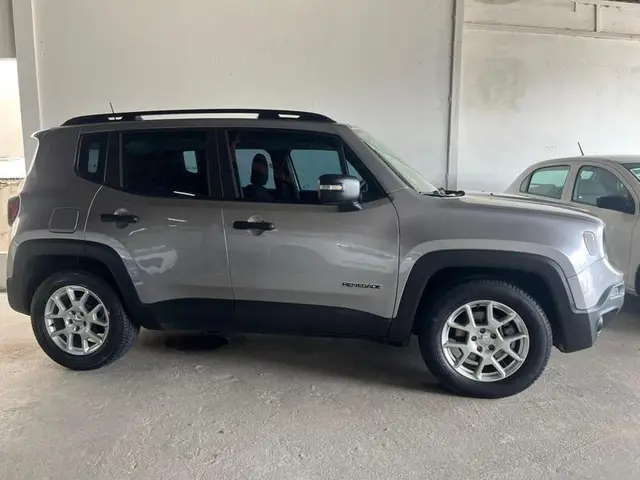 Carro Jeep Renegade 2021 1.8 4x2 (Aut) (Flex)