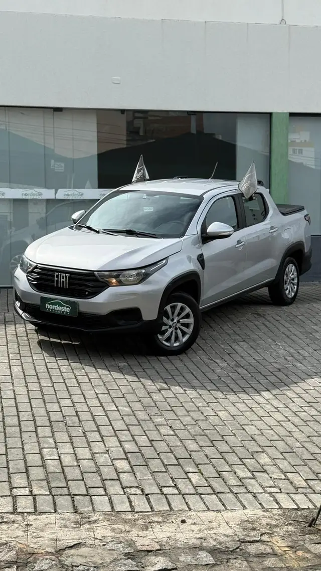 Carro Fiat Strada 2023 Freedom 1.3 CD (Flex)