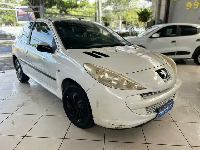 Carro Peugeot 207 2013 Hatch XR 1.4 8V (flex) 2p