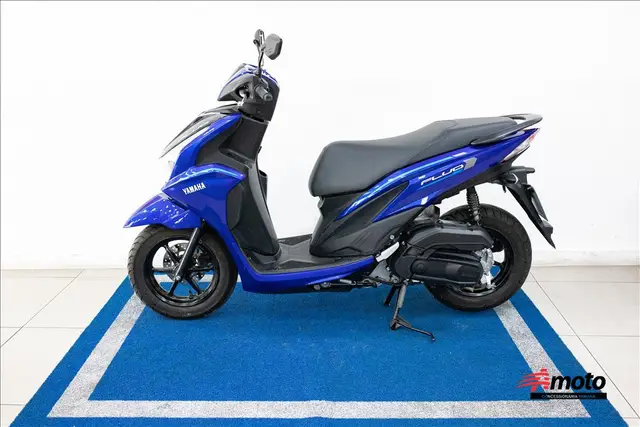 Moto Yamaha Fluo 2026 Hybrid Connected