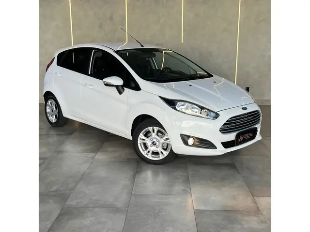 Carro Ford New Fiesta Sedan 2016 1.6 SE PowerShift (Flex)