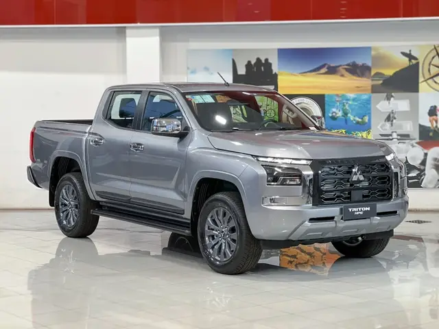 Carro Mitsubishi Triton 2026 Katana